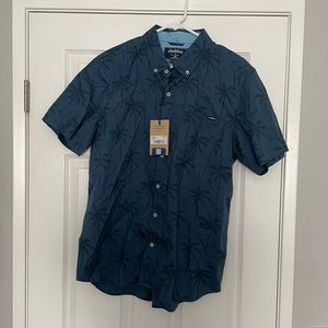 Chubbies L button down t-shirt